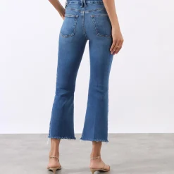 Soft-Tech Good Legs Cropped Mini Boot Jeans