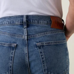 Standard Straight Leg Jeans