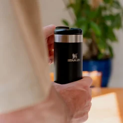 The Black Metallic AeroLight™ Transit Mug 0.35L