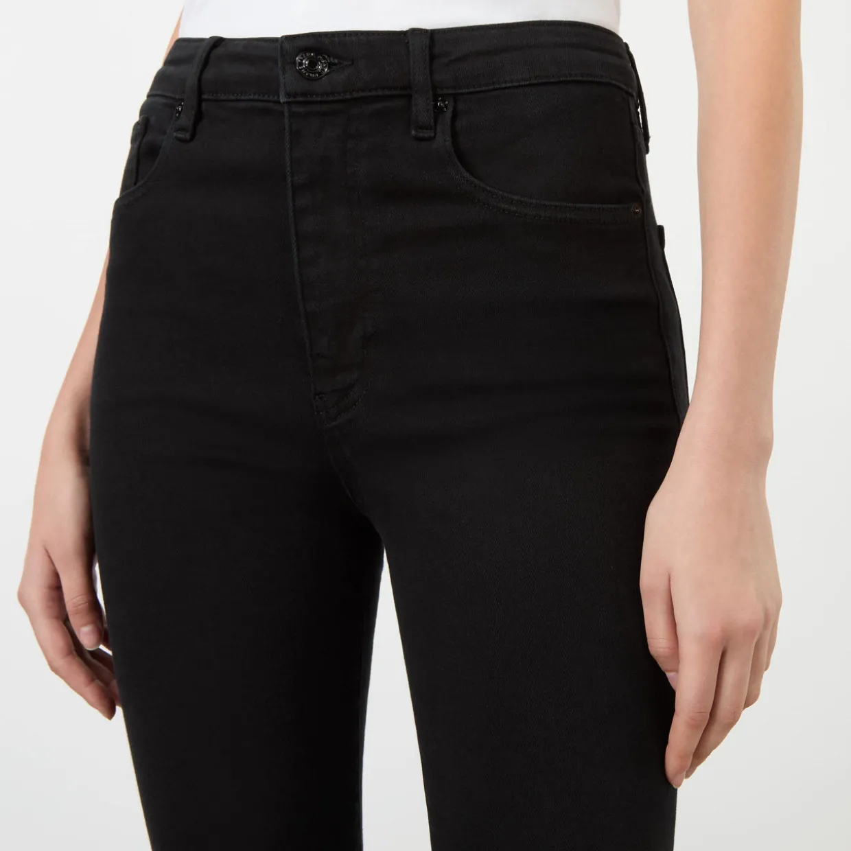 The Pencil Straight Jeans