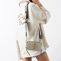 Online MARC JACOBS The Snapshot