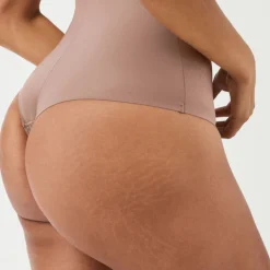 Thinstincts® 2.0 Medium Control Cami Thong Bodysuit