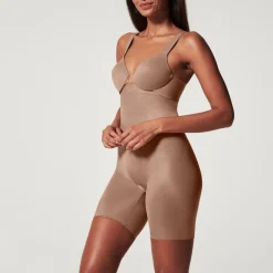 Thinstincts® 2.0 Medium Control High Waisted Mid-Thigh Shorts