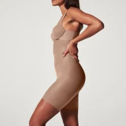 Thinstincts® 2.0 Medium Control High Waisted Mid-Thigh Shorts