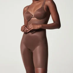 Thinstincts® 2.0 Medium Control High Waisted Mid-Thigh Shorts