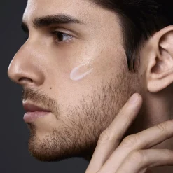 Sale SHISEIDO Total Revitalizer Light Fluid