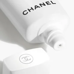 Outlet CHANEL Uv Essentiel