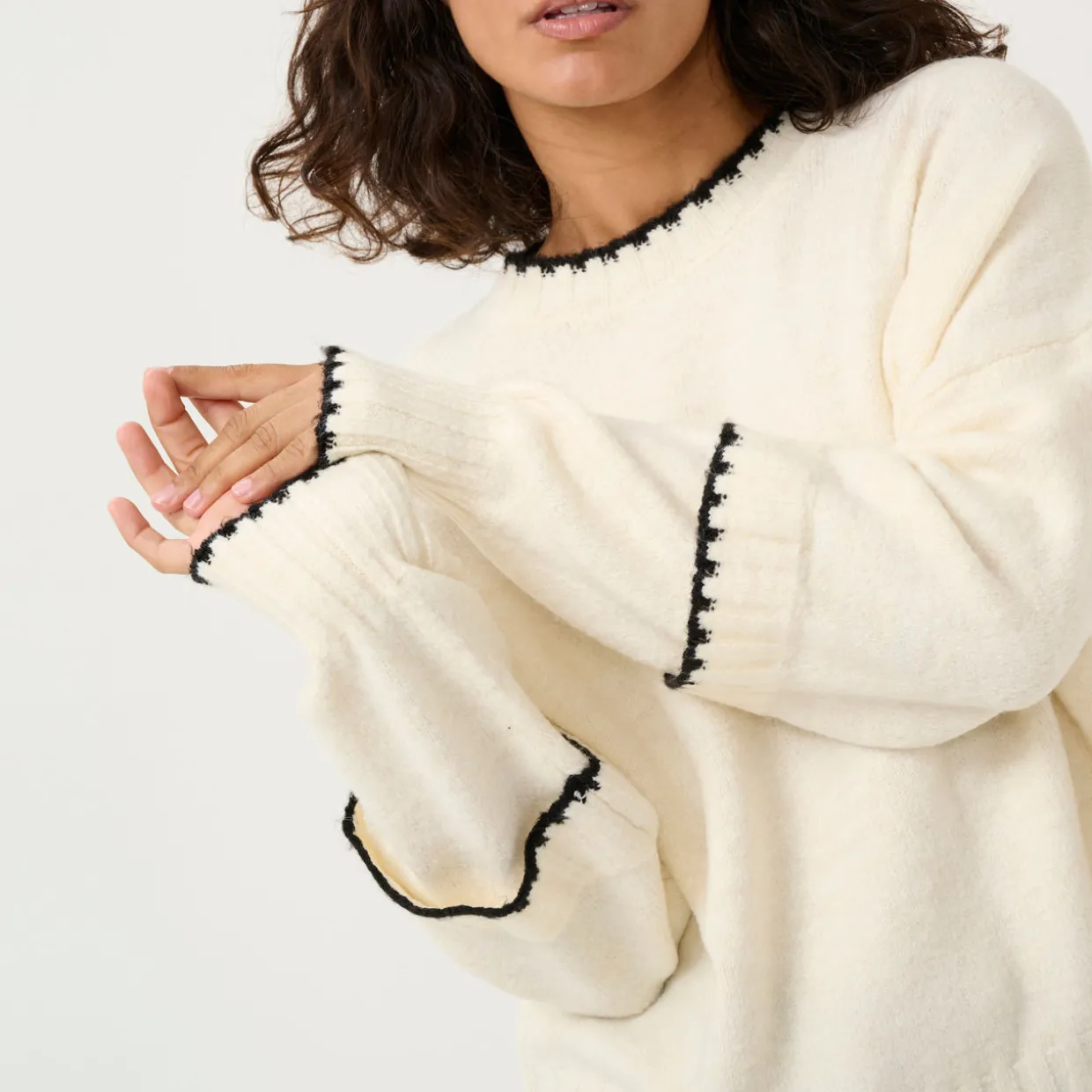 Villi Contrast Trim Sweater