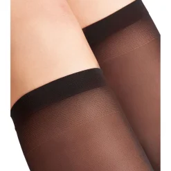 Vitalize 20 Denier Knee High Socks