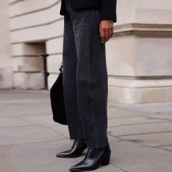 Washed Tapered Barrel Jeans