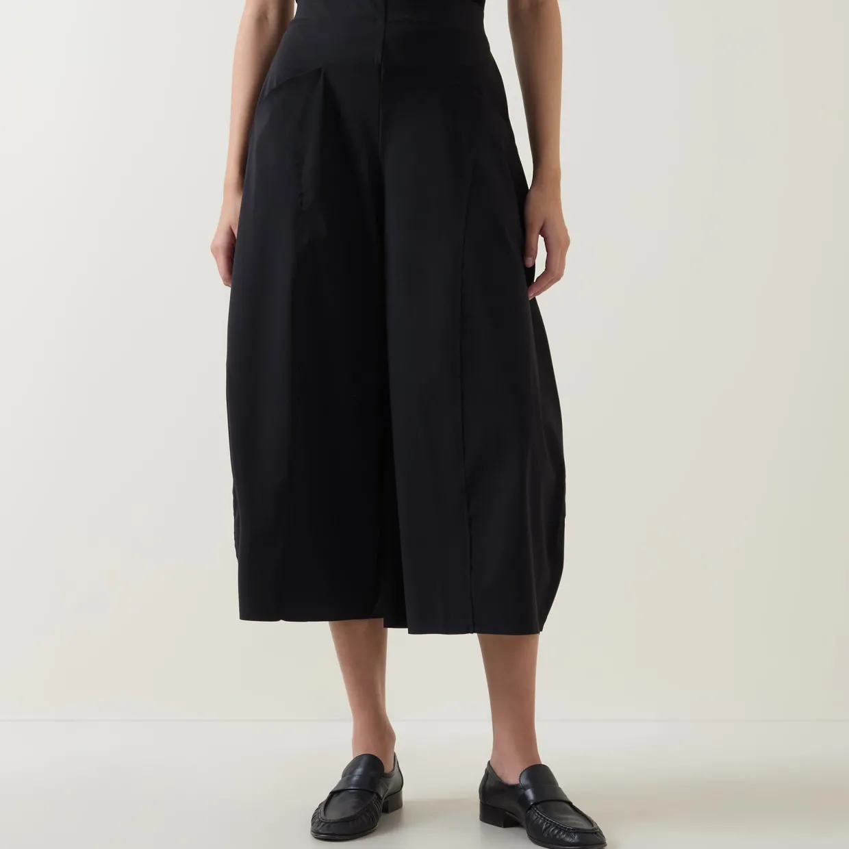 Wide Leg Cropped Trousers